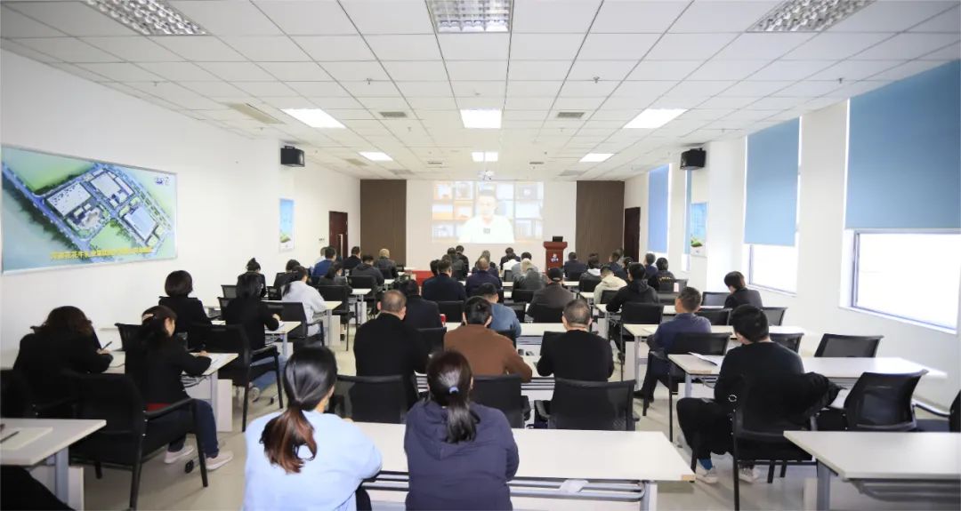 黨建丨花花牛開展學習貫徹“為什么說新質生產力是未來發(fā)展的著力點”主題教育活動 黨建丨花花牛開展學習貫徹“為什么說新質生產力是未來發(fā)展的著力點”主題教育活動