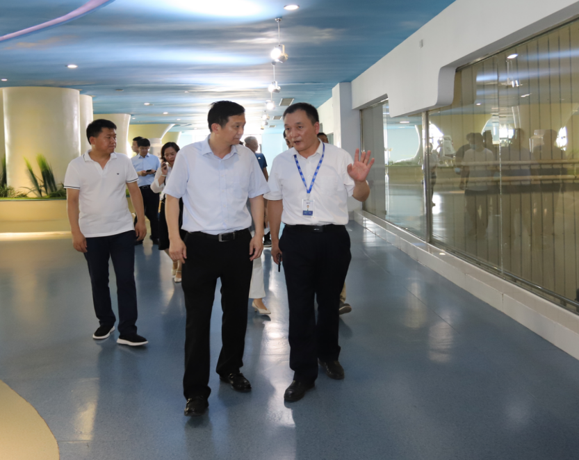 快訊|鄭州市二七區(qū)委副書記、區(qū)長虎榮鑫蒞臨河南花花牛乳業(yè)集團(tuán)調(diào)研 快訊|鄭州市二七區(qū)委副書記、區(qū)長虎榮鑫蒞臨河南花花牛乳業(yè)集團(tuán)調(diào)研