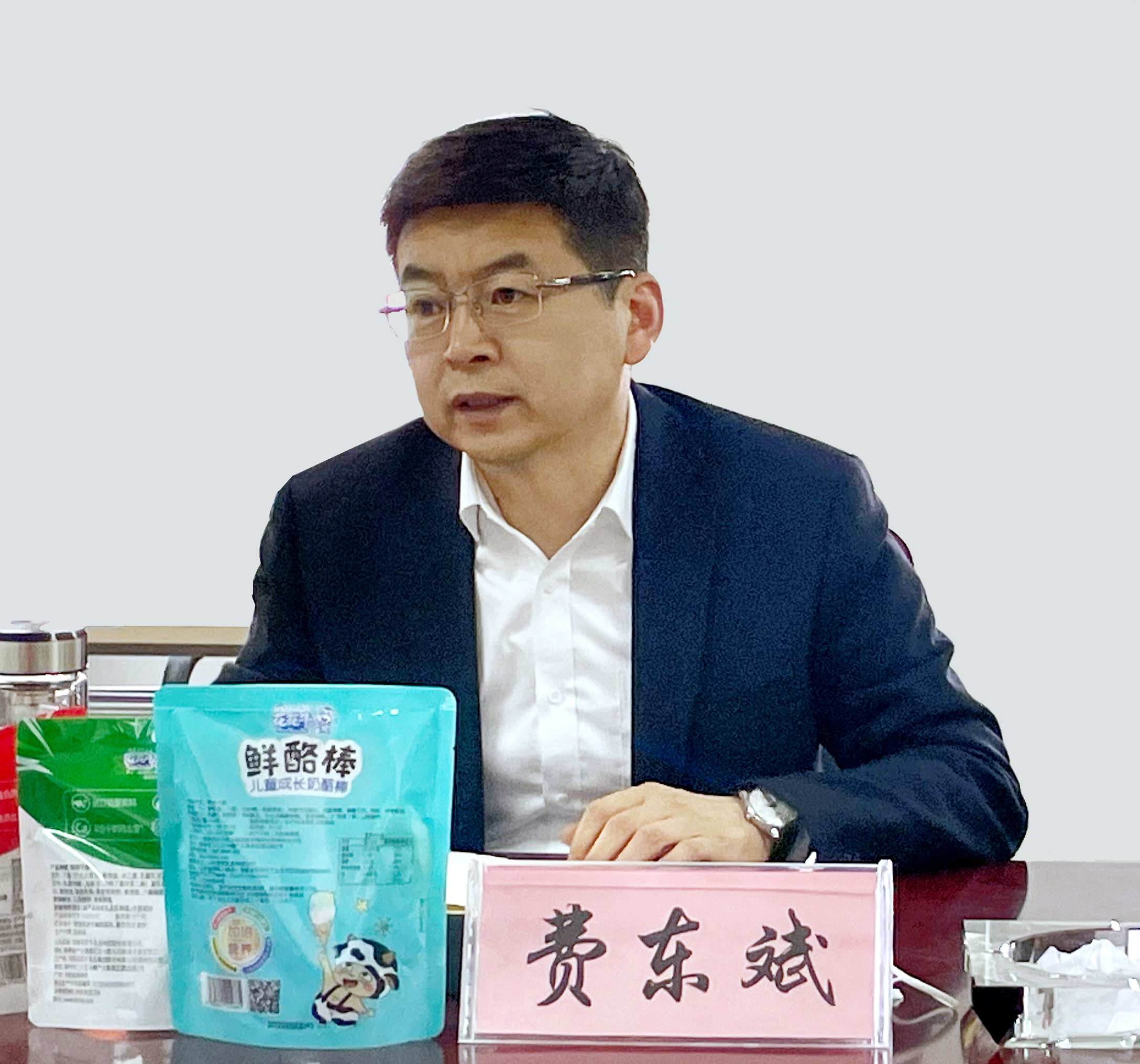河南省委常委、副省長費東斌蒞臨 花花牛乳業集團調研 河南省委常委、副省長費東斌蒞臨 花花牛乳業集團調研